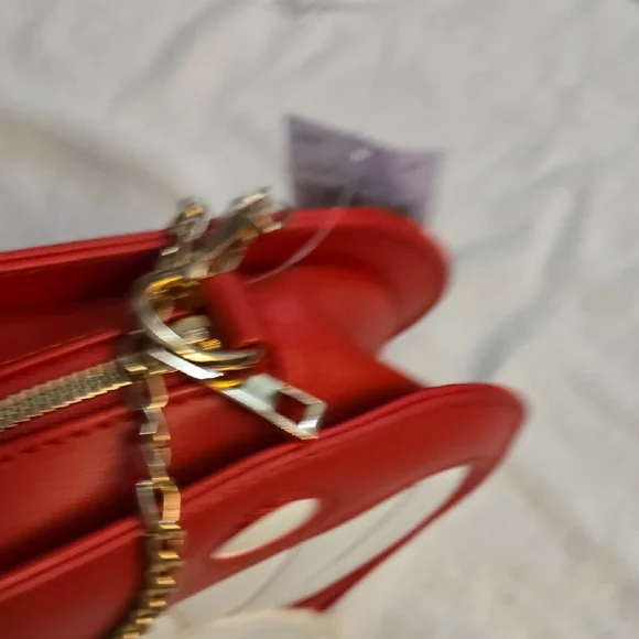 Mushroom Crossbody Bag with Gold Chain - Picture 5 of 8